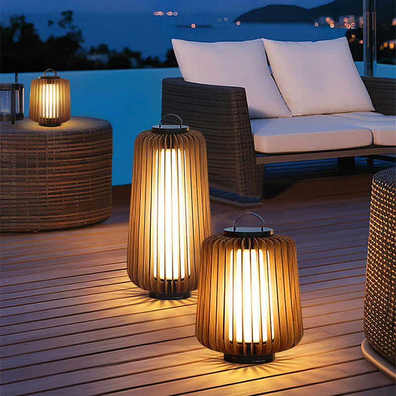 Świecąca lampa podłogowa, sola – Outdoor Lighting Art recenzja i cena